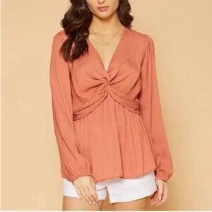 PLEIONE Twist Front Blouse. Medium. NWT.